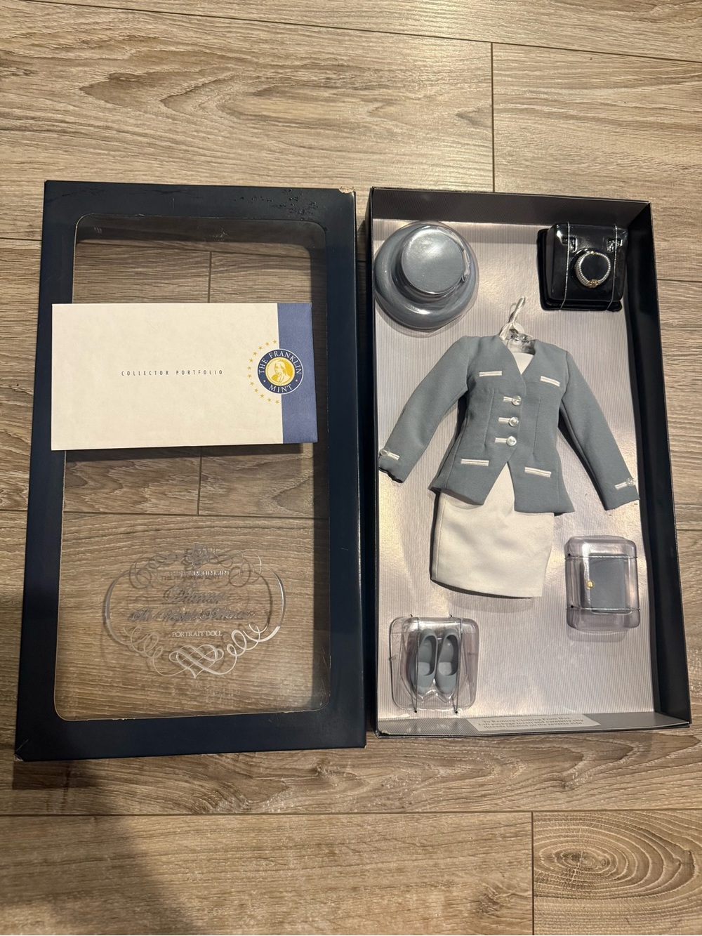 Franklin Mint People's Princess Diana Doll Grey Suit New in Box With COA